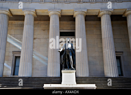 Federal Hall statue of George Washington where he took oath in 1789 Wall Street New York City Stock Photo