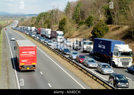 Traffic at a standstill Stationary vehicles on the southbound carriageway of the A34 trunk road close to Winchester Hampshire UK Stock Photo