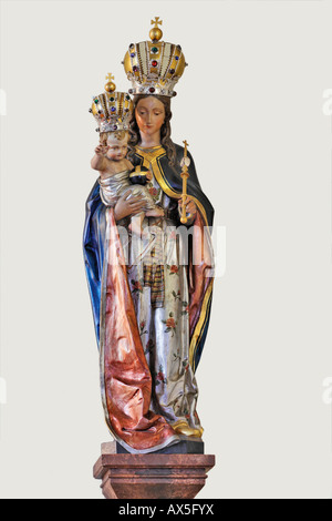 Statue of the Madonna with child at the church in Weissenbach, Triestingtal, Lower Austria, Austria Stock Photo