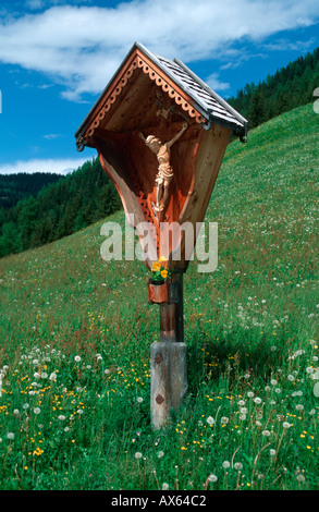 Pieve di Marebbe (Enneberg) Valle di Marebbe (Enneberger Tal) Trentino Alto Adige Italy May 2003 Stock Photo