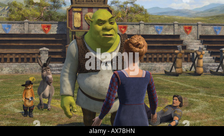 SHREK THE THIRD  2007 Dreamworks Animation/Paramount film with Shrek voiced by Mike Myers and Princess Fiona by Cameron Diaz Stock Photo