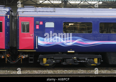 First great Western High Speed Passenger Train at Cardiff Railway Station Stock Photo