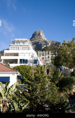 Property on slopes of Lions Head in Bantry Bay - Cape Town Stock Photo