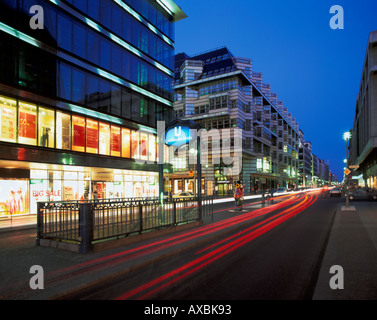 Metro Franzoesische Strasse Friedrichstrasse   Shopping district Galerie Lafayette at twilight Berlin Stock Photo