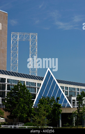 Old City Hall, Safdie addition: Moche Safdie designed this controversial addition to Ottawa' old city hall Stock Photo