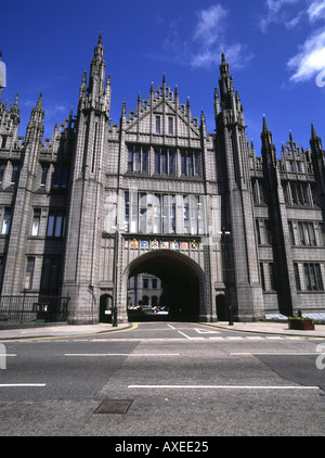 dh  MARISCHAL COLLEGE ABERDEEN Entrance to granite buildings architecture building gothic city scotland council headquarters uk Stock Photo
