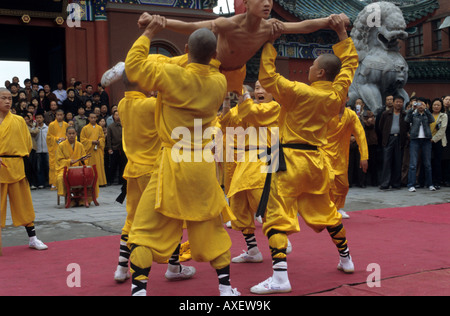 The Shaolin temple monks in action Henan province China Stock Photo