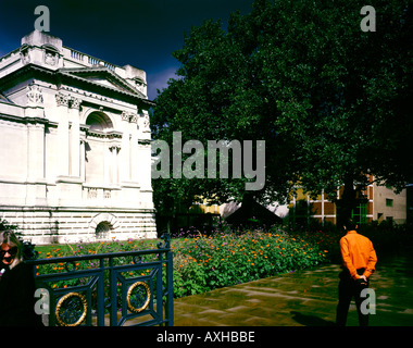 GARDENS TATE BRITAIN Stock Photo