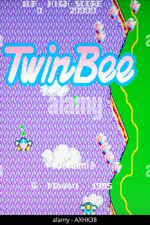 Twinbee hi-res stock photography and images - Alamy Twinbee hi-res stock photography and images - Alamy
