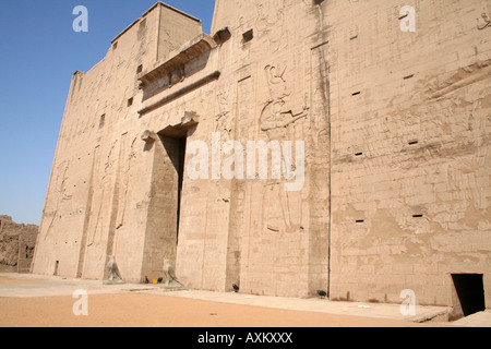 Edfu Temple of Horus - Temple Front [Edfu, Egypt, Arab States, Africa]                                                         . Stock Photo