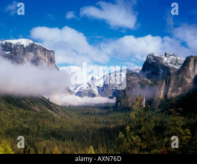 Yosemity Valley California USA Tunnel view in sunlight Stock Photo