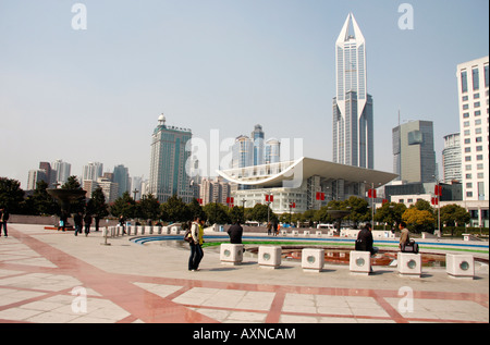 elegant curve of the roof of Shanghai Grand theatre in People's Square also known as Rénmín Guǎngchǎng Stock Photo