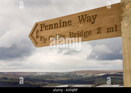 Signpost point to Callis bridge  , part of the Pennine way , Calderdale Stock Photo