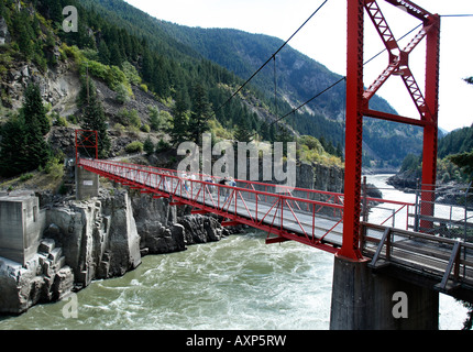 The suspension bridge at 'Hells Gate' on the Fraser River near Boston Bar Stock Photo