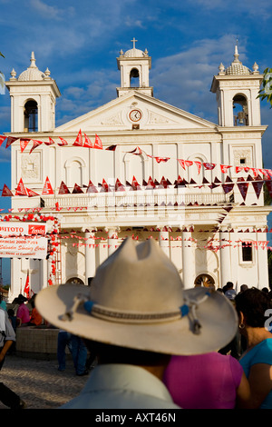 FMLN election rally in village square by Catholic church Suchitoto El Salvador Stock Photo