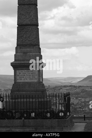Werneth Low Cenotaph memorial Armistice Stock Photo