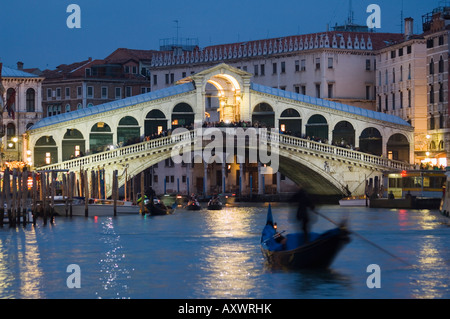 The Grand Canal, the Rialto Bridge and gondolas at night, Venice, UNESCO World Heritage Site, Veneto, Italy, Europe Stock Photo