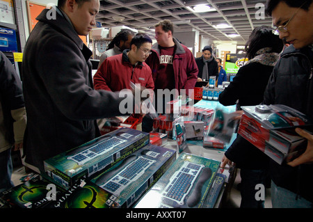 CompUSA in New York City opens for Christmas Shopping Stock Photo