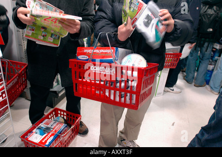 CompUSA in New York City opens for Christmas Shopping Stock Photo