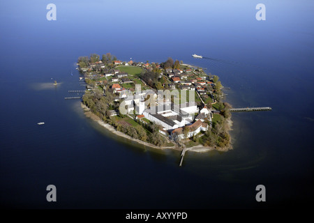 Frauenchiemsee, island in the Chiemsee, with the monastery Frauenwoerth, Germany, Bavaria, Frauenchiemsee Fraueninsel Stock Photo