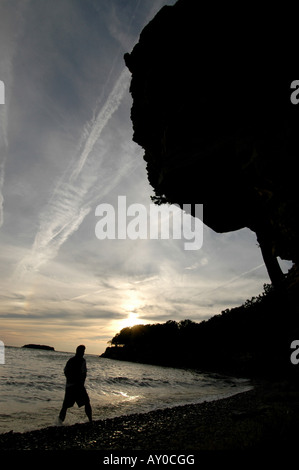 kelleys island ohio lake erie great sunset beach cliff hiker hike rock wave colorful color wave kelly beach Stock Photo