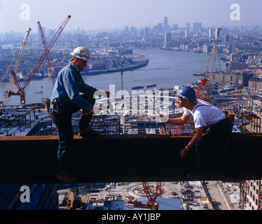 Construction Workers On Girders Above London Stock Photo