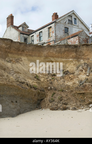 cliff erosion, happisburgh, norfolk, england Stock Photo