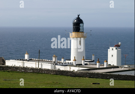 dh Dunnet Head Lighthouse DUNNET HEAD CAITHNESS White washed wall light tower beacon building overlooking Pentland Firth