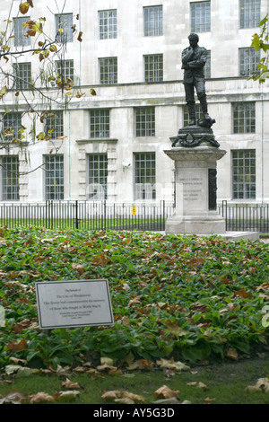 Statue of General Gordon of Khartoum London UK Stock Photo