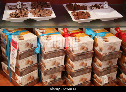 Boxes Of Luxury Chocolates In Brussels Shop Stock Photo - Alamy