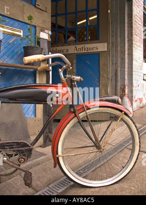 antique schwinn bicycle