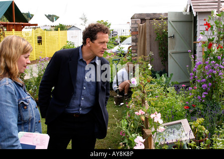 UK Cheshire Knutsford Tatton Hall RHA Flower Show Monty Don admires Heather Boardmans garden Stock Photo