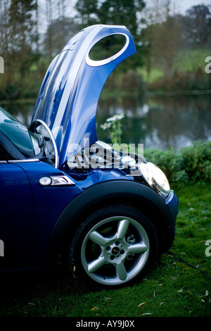 Mini Clubman Cooper S Drak Blue Stock Photo - Alamy