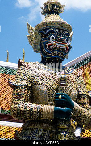 Bangkok, Statue at the Grand Palace Stock Photo - Alamy
