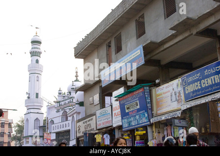 A mosque and street scene in Bangalore India Stock Photo