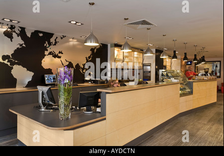 Reception at YHA London Central Bolsover Street Stock Photo