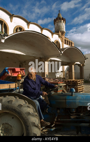 ART NOVEAU WAREHOUSE OF GANDESA's AGRICULTURAL COOPERATIVE SOCIETY .TERRA ALTA REGION, PROVINCE OF TARRAGONA. CATALONIA .SPAIN Stock Photo