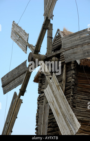 Historic log windmills at ancient village in Suzdal, Russia Stock Photo ...