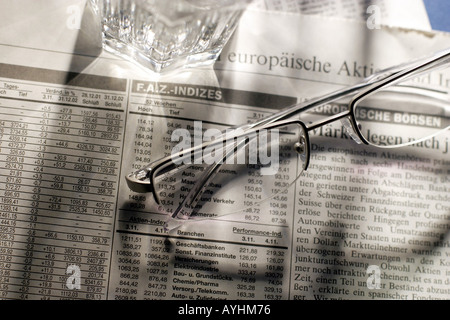 Wirtschaftsteil des Aktienmarktes einer Zeitung Stock Photo