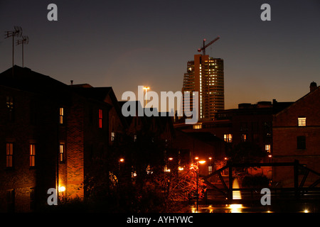 Leeds Riverfront at night showing the construction of Bridgewater Place. Stock Photo