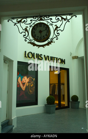 Louis Vuitton shop in Antwerp Belgium Europe Stock Photo: 17130199 - Alamy