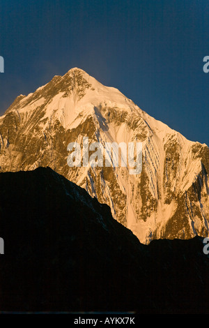 LAMJUNG PEAK as seen from KOTO on the ANNAPURNA CIRCUIT in MANANG DISTRICT NEPAL HIMALAYA Stock Photo