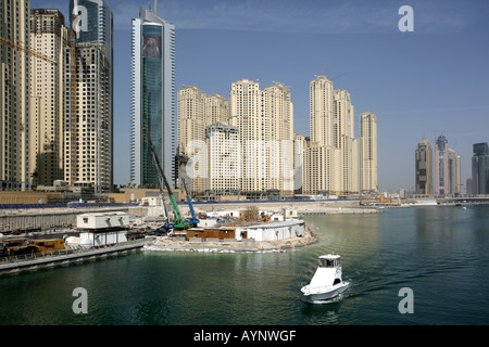 ARE United Arab Emirates Dubai 29 10 2006 Dubai Marina artificial yacht harbour Real Estate developing area Stock Photo