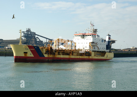 dredger vessel rene gibert in Boulogne sur Mer Harbour France Europe Stock Photo