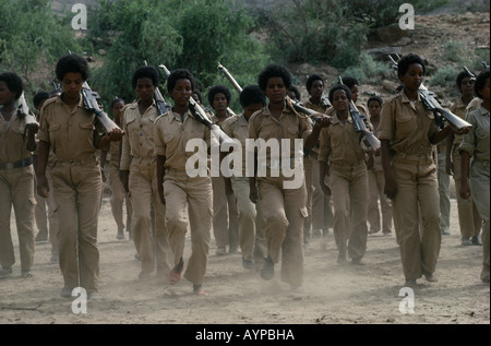ERITREA Horn Of Africa Military Eritrean People's Liberation Front female guerrilla soldiers training Stock Photo