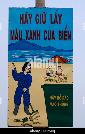 Sign asking visitors to China Beach to clean up after themselves, Da Nang, Vietnam, Southeast Asia Stock Photo