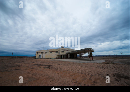 Abandoned gas station and general store, Mojave Desert, Lockhart, California, USA. Feb 2008.
