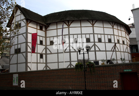 Globe theatre, London, England November 2006 Stock Photo