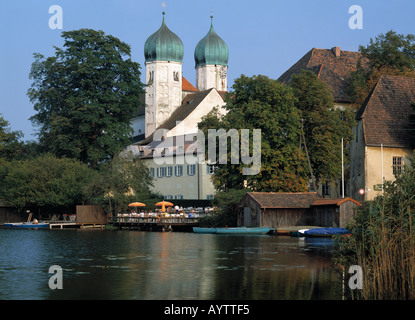 Kloster Seeon an einem See, Seeon, Chiemgau, Oberbayern Stock Photo