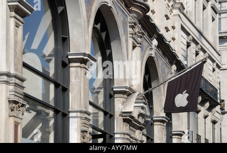 The Apple store in Regent Street London Stock Photo